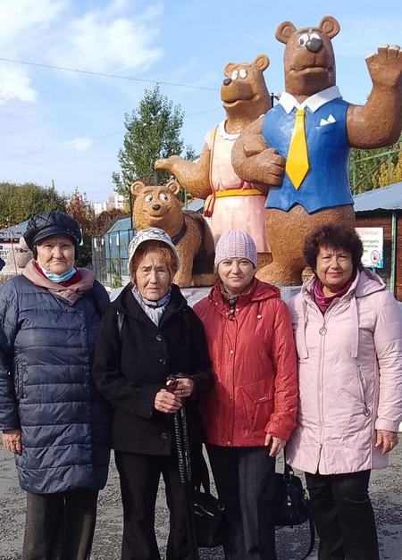 медведь